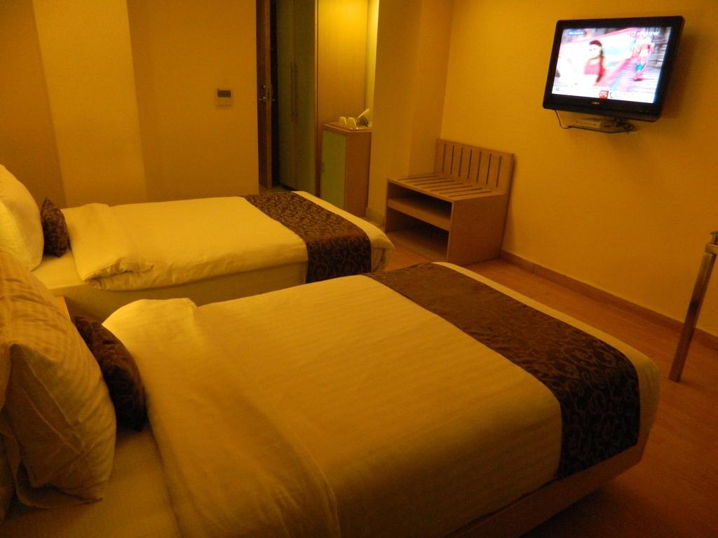 Park Maple Amritsar Exterior foto