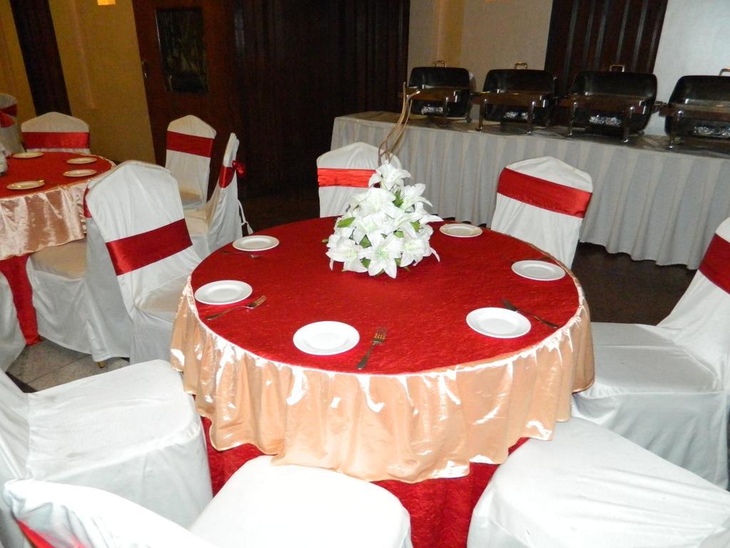 Park Maple Amritsar Exterior foto
