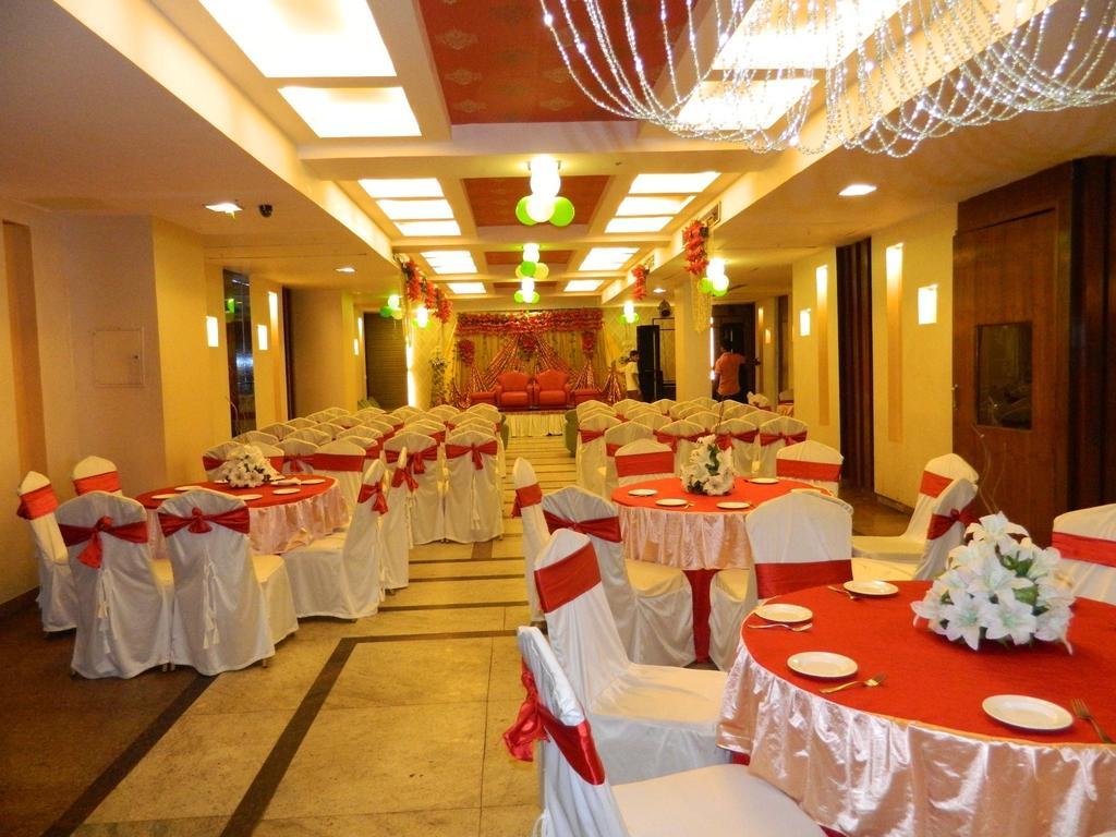 Park Maple Amritsar Exterior foto