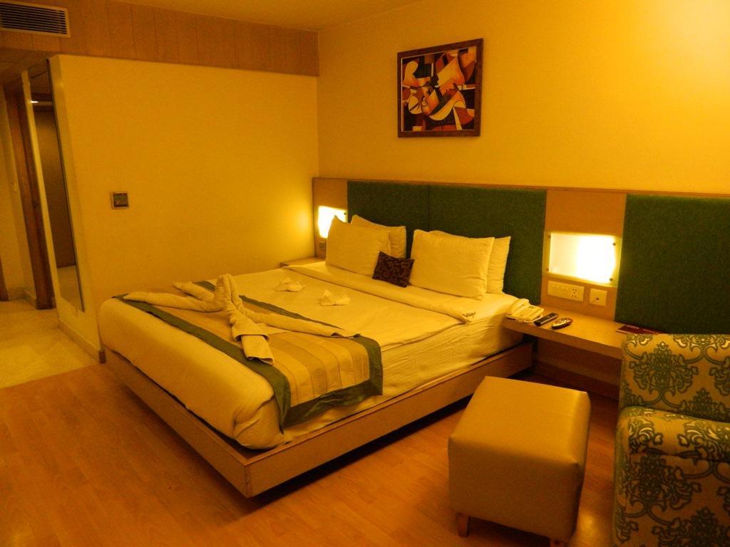 Park Maple Amritsar Exterior foto