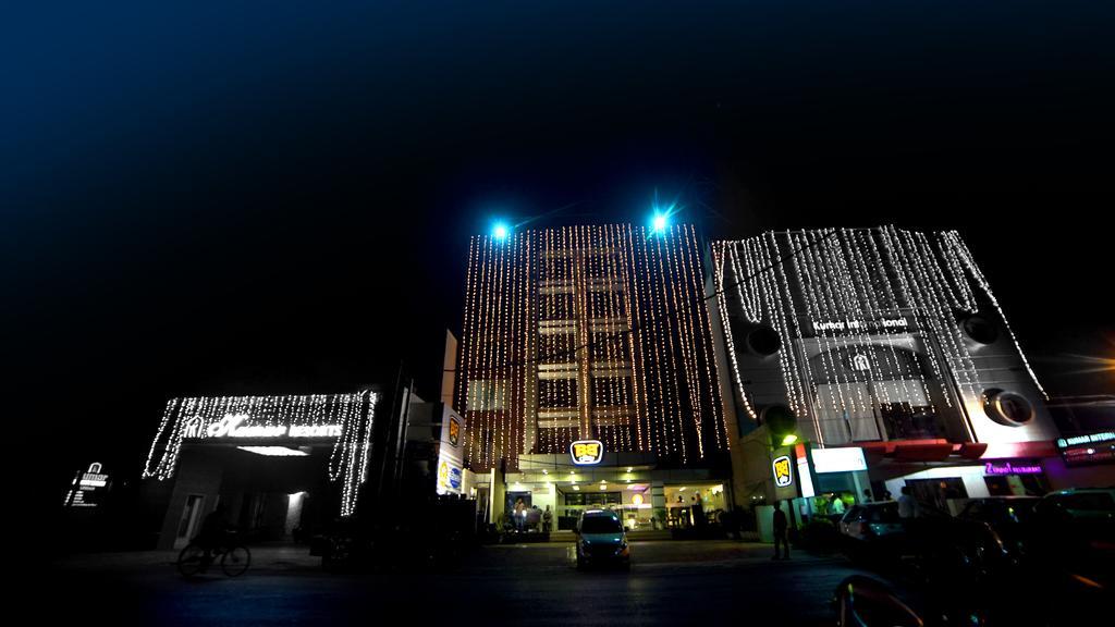 Park Maple Amritsar Exterior foto